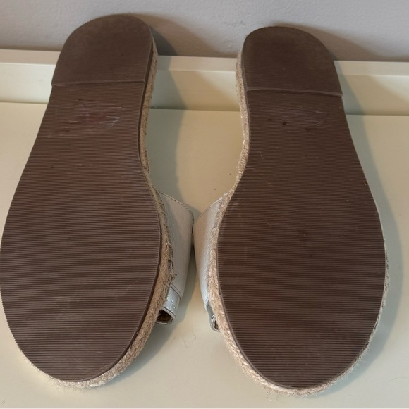 KENZIE Espadrille Flat Slide. Grayish Taupe Leather w/a Silver Accent. Size 11 - Picture 6 of 7